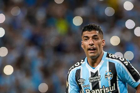 Knieprobleme: Früherem Starstürmer Suarez droht Karriereende Knieprobleme: Früherem Starstürmer Suarez droht Karriereende