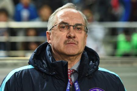 Stielike empfiehlt den Bayern Kim: Stielike empfiehlt den Bayern Kim: