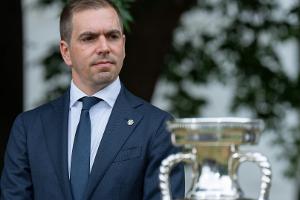 Vor Heim-EM 2024: Lahm sorgt sich um DFB-Team