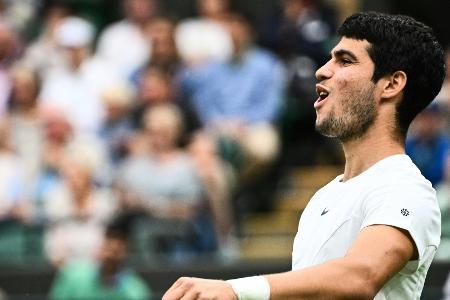 Alcaraz mit lockerem Auftaktsieg Alcaraz mit lockerem Auftaktsieg