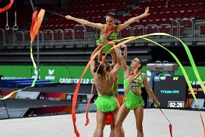 Gymnastik-DM in Düsseldorf: Gruppen-Titel an TV Dahn