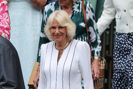 Königin Camilla: Wimbledon-Besuch mit Schwester Annabel Königin Camilla: Wimbledon-Besuch mit Schwester Annabel