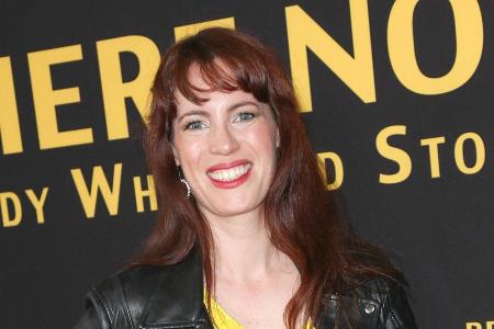 Schauspielerin Adrienne McQueen bangt um ihre Existenz Schauspielerin Adrienne McQueen bangt um ihre Existenz