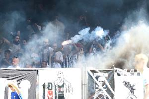 Zu viel Pyrotechnik: Augsburg-Test abgebrochen