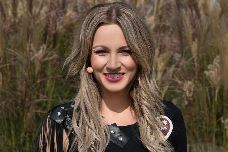 Melissa Naschenweng bestätigt ihre Liebe zu Toni Gabalier Melissa Naschenweng bestätigt ihre Liebe zu Toni Gabalier