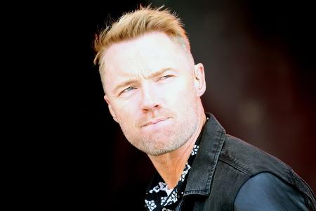 Nach tragischem Unfall: Ronan Keating trauert um seinen Bruder Nach tragischem Unfall: Ronan Keating trauert um seinen Bruder
