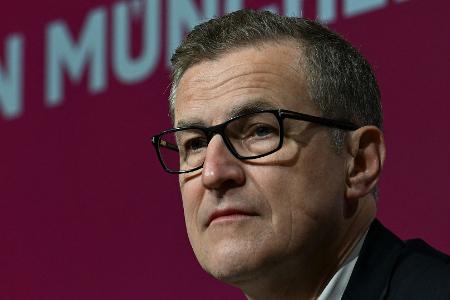 Dreesen: FC Bayern sollte vorsichtiger kommunizieren Dreesen: FC Bayern sollte vorsichtiger kommunizieren