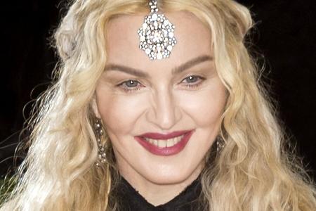 Madonna sorgt mit neuem Foto für Diskussionen Madonna sorgt mit neuem Foto für Diskussionen