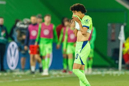 Muskelfaserriss: Wolfsburg wochenlang ohne Paredes Muskelfaserriss: Wolfsburg wochenlang ohne Paredes