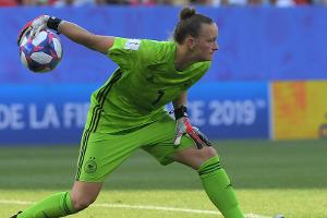Schult vor WM-Start: "Schaue lieber Frauenfußball"