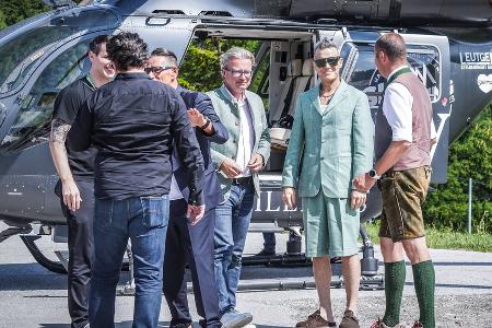 Robbie Williams: Mit Helikopter und Pantoffeln auf der Alm Robbie Williams: Mit Helikopter und Pantoffeln auf der Alm