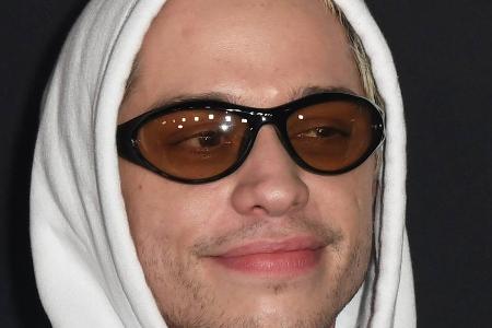 Urteil nach Unfall: Pete Davidson muss Sozialdienst leisten Urteil nach Unfall: Pete Davidson muss Sozialdienst leisten