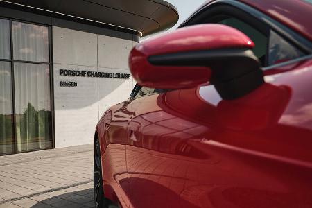 Porsche Charging Lounge Bingen am Rhein mit Taycan