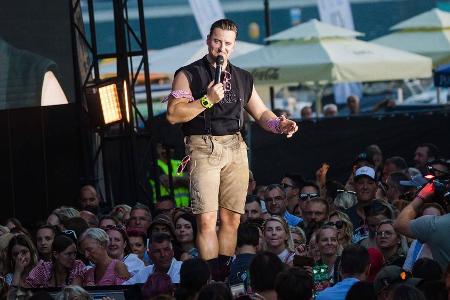 Andreas Gabalier kündigt Open-Air-Konzerte für 2024 an Andreas Gabalier kündigt Open-Air-Konzerte für 2024 an
