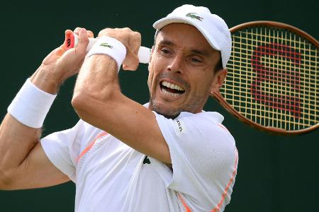Tennis: Bautista Agut bricht sich Fuß bei Reitunfall Tennis: Bautista Agut bricht sich Fuß bei Reitunfall