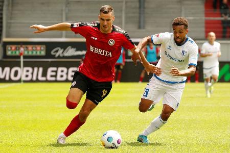 Aufsteiger Wehen Wiesbaden holt Punkt in Unterzahl Aufsteiger Wehen Wiesbaden holt Punkt in Unterzahl