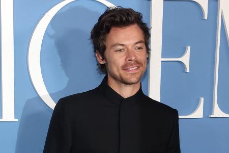 Harry Styles: Hat er Olivia Wilde ein eigenes Tattoo gewidmet? Harry Styles: Hat er Olivia Wilde ein eigenes Tattoo gewidmet?