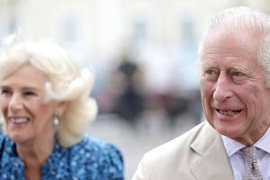 Charles & Camilla: Emotionaler Start in Balmoral-Ferien steht bevor