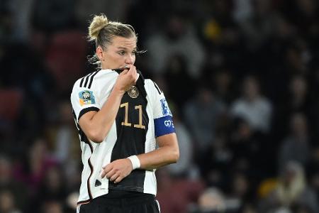 Es hat nicht gereicht: Deutschland um Kapitänin Alexandra Popp muss die frühe Heimreise antreten. Es hat nicht gereicht: Deutschland um Kapitänin Alexandra Popp muss die frühe Heimreise antreten.