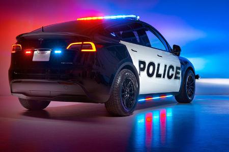 Unplugged Performance Tesla Model Y Police Interceptor Einsatzfahrzeug Blaulicht
