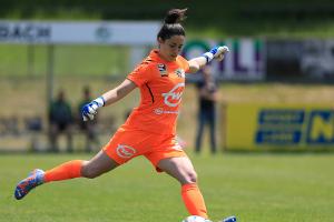Bayer-Frauen holen Torhüterin Voll