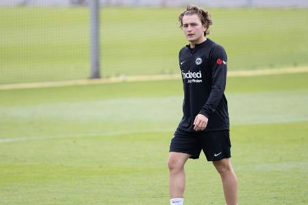Akman verlässt Frankfurt endgültig Akman verlässt Frankfurt endgültig
