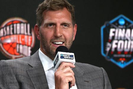 Für die Sporthilfe: Nowitzki-Trikot wird versteigert Für die Sporthilfe: Nowitzki-Trikot wird versteigert