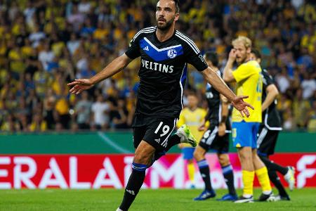Sieg im Pokal: Schalke kommt in Schwung Sieg im Pokal: Schalke kommt in Schwung