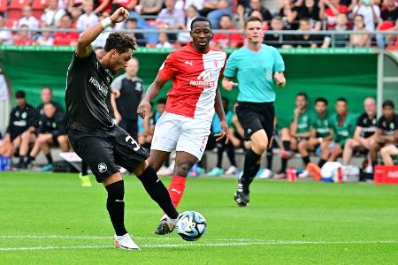 Fürth setzt sich knapp gegen dezimierten HFC durch Fürth setzt sich knapp gegen dezimierten HFC durch