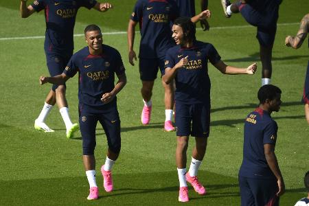 Mbappe bei PSG wieder in Mannschaft integriert Mbappe bei PSG wieder in Mannschaft integriert