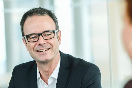 Jan Petersen ist Geschäftsführer der 2022 gegründeten TotalEnergies Charging Solutions Deutschland GmbH. Jan Petersen ist Geschäftsführer der 2022 gegründeten TotalEnergies Charging Solutions Deutschland GmbH.