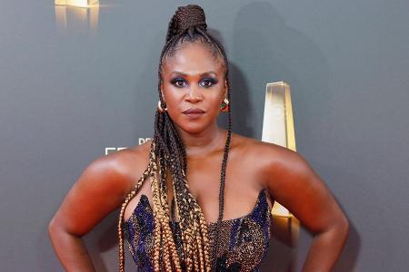 Motsi Mabuse: Im Badeanzug zeigt sie ihre natürliche Schönheit Motsi Mabuse: Im Badeanzug zeigt sie ihre natürliche Schönheit