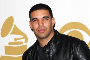 Drake verschenkt bei seinem Konzert eine seiner Birkin Bags