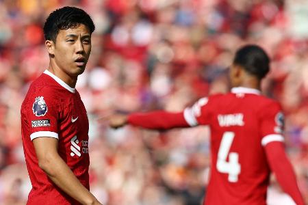 Liverpool siegt bei Endo-Debüt - Tottenham schlägt United Liverpool siegt bei Endo-Debüt - Tottenham schlägt United