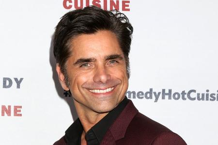 John Stamos feiert seinen 60. Geburtstag mit seinem Sohn John Stamos feiert seinen 60. Geburtstag mit seinem Sohn