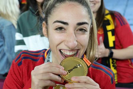 Spaniens Fußball-Star Olga Carmona trauert nach Sieg um ihren Vater Spaniens Fußball-Star Olga Carmona trauert nach Sieg um ihren Vater