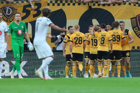 Dresden gewinnt Topspiel - Löwen und Arminia stolpern Dresden gewinnt Topspiel - Löwen und Arminia stolpern