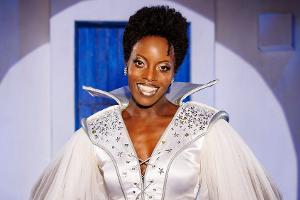 "Black Panther"-Star Florence Kasumba stößt zum Musical "Mamma Mia!"