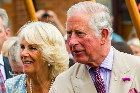 König Charles III. und Königin Camilla reisen nach Frankreich König Charles III. und Königin Camilla reisen nach Frankreich