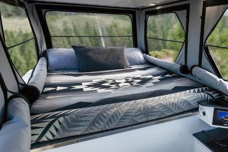 GMC Hummer EV mit EarthCruiser Overlanding Upfit