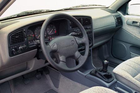 VW Passat B4 Cockpit (1993-1997)