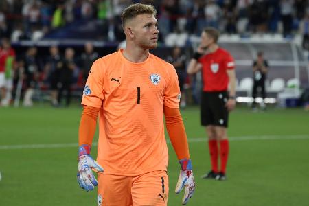 Offiziell: FC Bayern holt Torwart Peretz Offiziell: FC Bayern holt Torwart Peretz