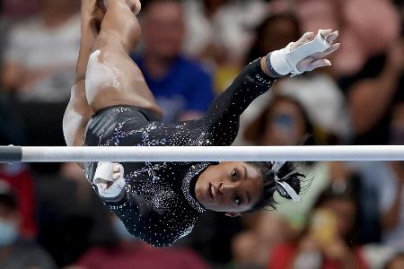 Turnen: Biles mit Rekord bei US-Meisterschaften Turnen: Biles mit Rekord bei US-Meisterschaften
