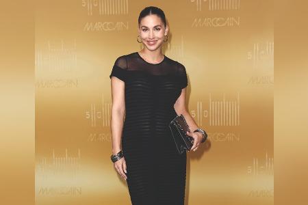 Staraufgebot bei Marc Cain: Ann-Kathrin Götze zeigt ihren Babybauch