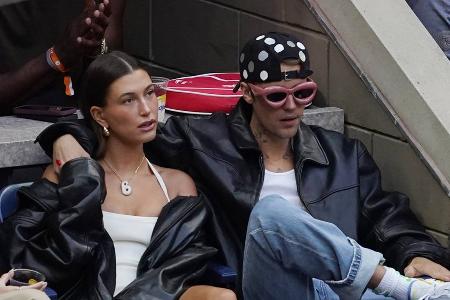 US Open: Justin Bieber sorgt mit extravaganter Brille für Aufsehen US Open: Justin Bieber sorgt mit extravaganter Brille für Aufsehen