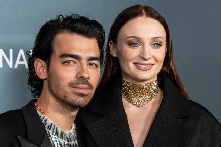 Angebliche Ehekrise: Lassen sich Sophie Turner und Joe Jonas scheiden? Angebliche Ehekrise: Lassen sich Sophie Turner und Joe Jonas scheiden?