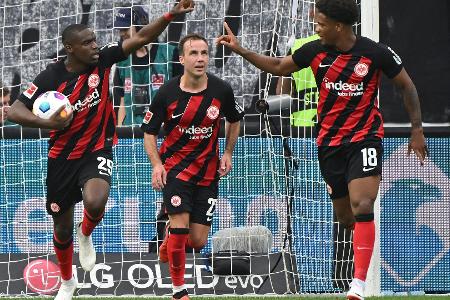 Köln verspielt Führung - Neuzugang Nkounkou rettet Eintracht Köln verspielt Führung - Neuzugang Nkounkou rettet Eintracht
