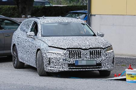 Erlkönig Skoda Superb