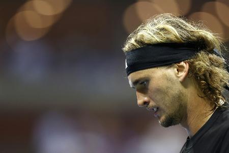 Aus im Viertelfinale: Zverev verliert gegen Alcaraz Aus im Viertelfinale: Zverev verliert gegen Alcaraz