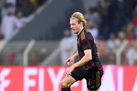 Julian Brandt (Borussia Dortmund) - Note: 4,0 - Als einer der wenigen BVB-Stars in Normalform mit erstaunlich wenig Einsatzzeit belohnt. Rund 20 Minuten gegen Japan, in denen Brandt in einer verunsicherten DFB-Elf blass blieb und circa 30 gute Minuten in der Schlussphase gegen Frankreich reichten nicht für eine nachdrückliche Empfehlung.